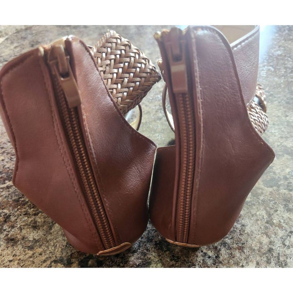 🛍NWOT SANDLES, FLATS - Picture 7 of 8